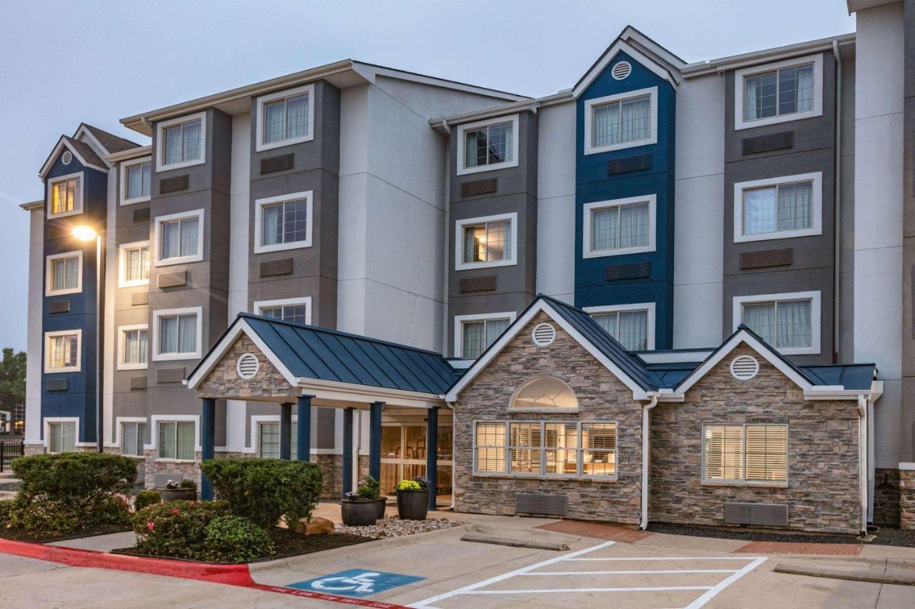 Microtel Inn & Suites By Wyndham Austin Airport Екстериор снимка